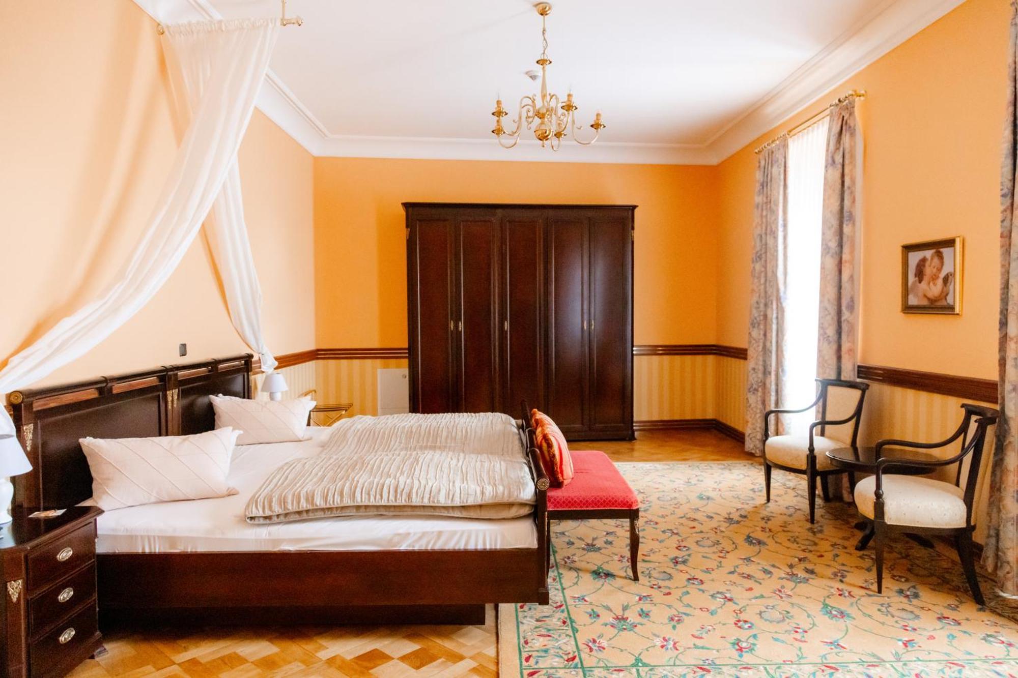 Hotel Schloss Schkopau Ngoại thất bức ảnh